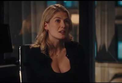 Rosamund Pike