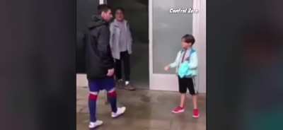 Messi &iquest;QUE TE PASO? Se me cay&oacute; un idolo