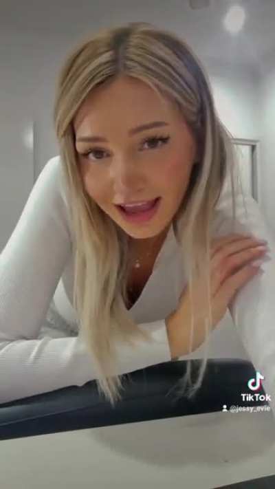 My pretty mouth belongs on your cock 😇