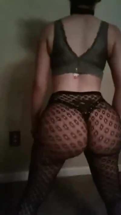 One of the best twerk videos ever IMHO of course