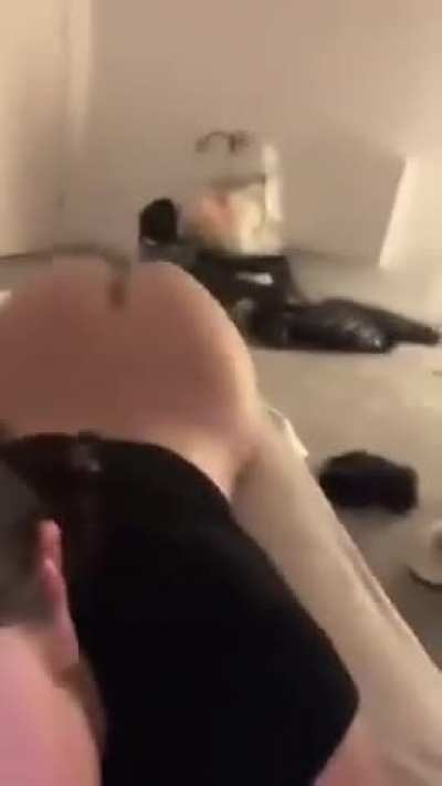 Ass clapping