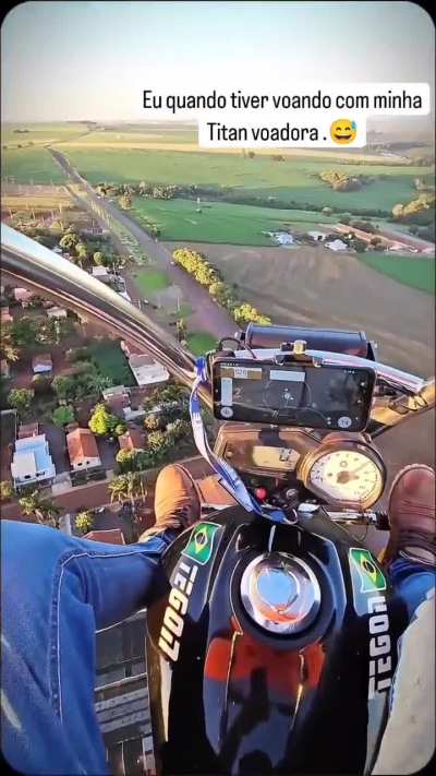 Para o &oacute;dio de alguns do gp as motos est&atilde;o come&ccedil;ando a dominar os seus tbm kkkkk