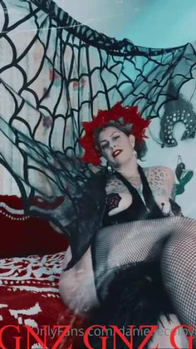 r/Danielle_Colby Lounge