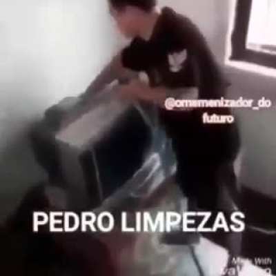 P E D R O L I M P I E Z A : CEL :3624644577