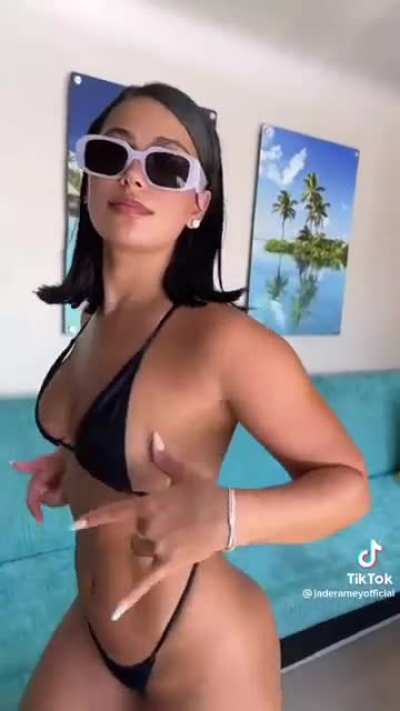 Odd Dancing 🤔 [jaderameyofficial]