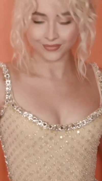 Sabrina Carpenter 