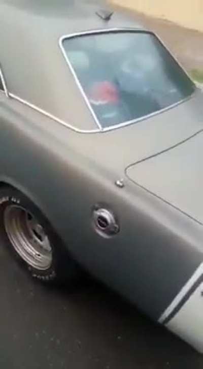 Que linda la Dodge
