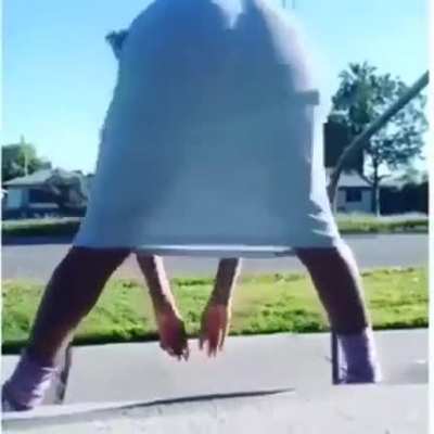 Nah she twerking
