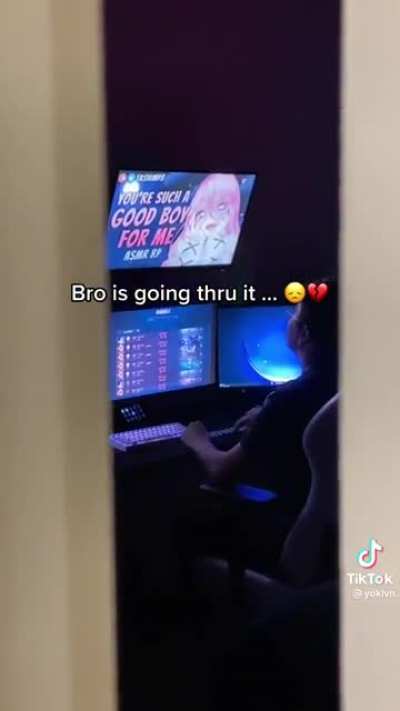 😥