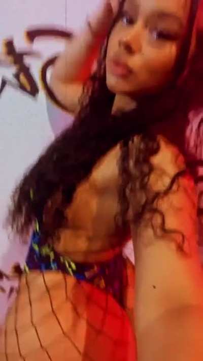🍑🤳🏽😘