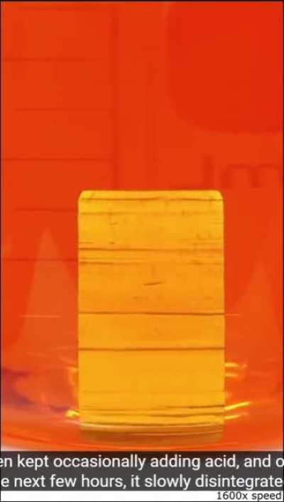 NileRed Dissolves Gold into acid.