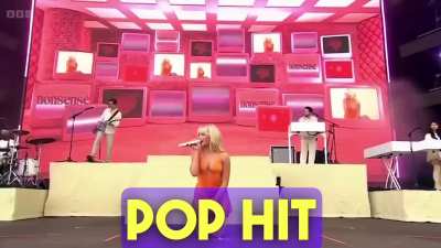 Sabrina Carpenter changes the lyrics of her hit song to "BBC I Wish I had it in ME" 💪🏿👱🏻&zwj;♀️🍆