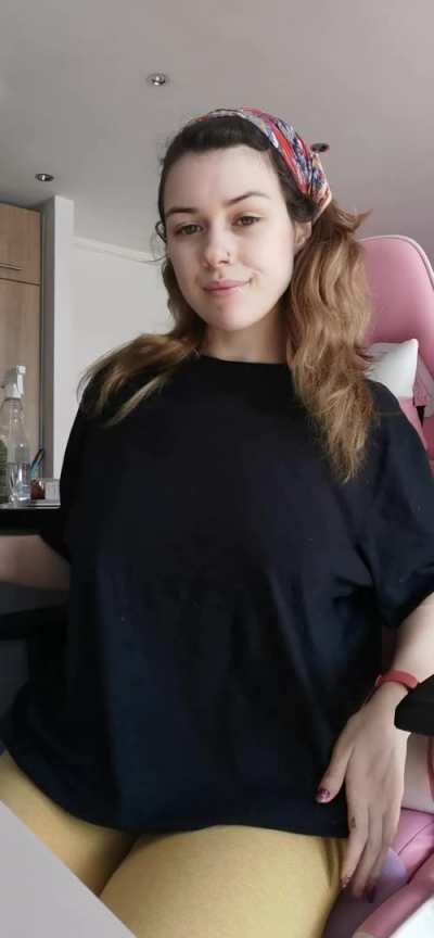 Bit of a shy titty reveal for youuuuu :3