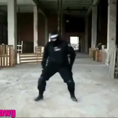Ğ