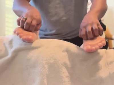 Tickling my Fianc&eacute;s Soft Soles