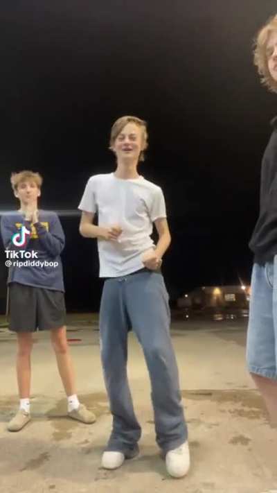 &acirc;&brvbar;