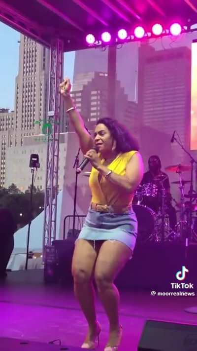 Teedra Moses