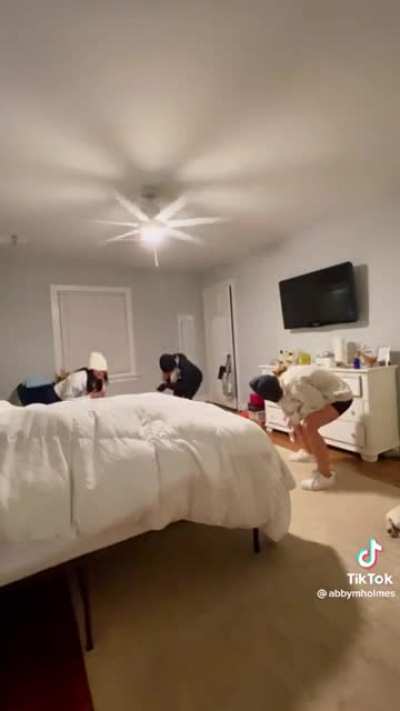 ‎