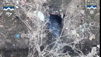 Ukrainian troops from the 108th brigade storming a Russian trench and taking POW’s