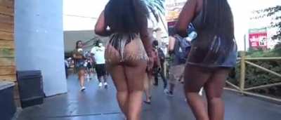 Street Cheeks