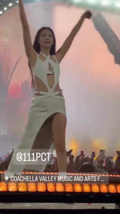 JENNIE'S BODY IS SO FUCKABLE 💦
