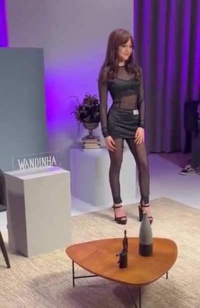Imagine being her tailor 😏