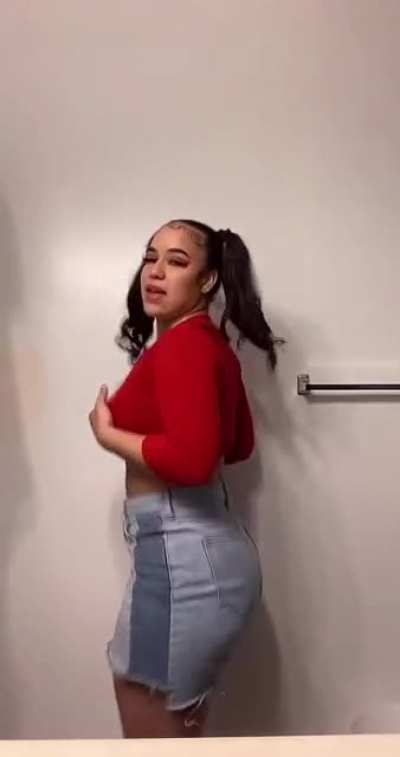 Crop Top Girl🔴