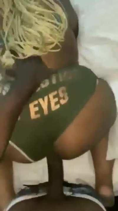 😏