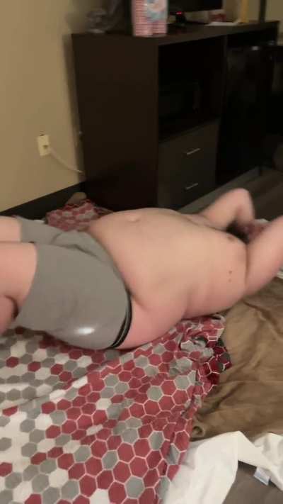 A series of clips put together for yall. I’m not that out of shape am I? If I am I’m in danger 🐷🥵🥴