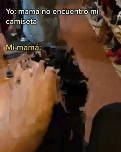 *Procede a golpear a su hijo hasta dejarlo casi moribundo*