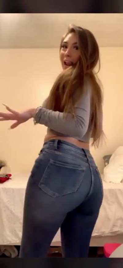 Dancing 😍
