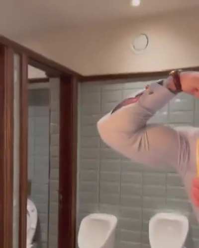 Conor Realizing He&rsquo;s Not The Most Hated Fighter on r/UFC Anymore