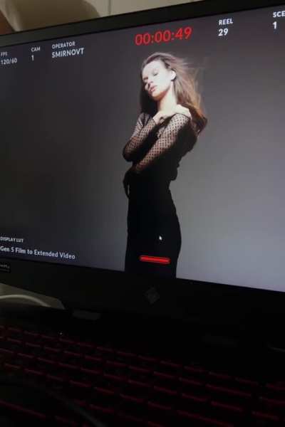 Sasha Zotova modeling