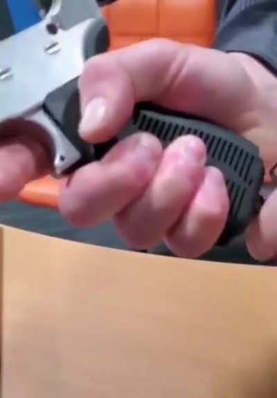 100% Custom grip tool