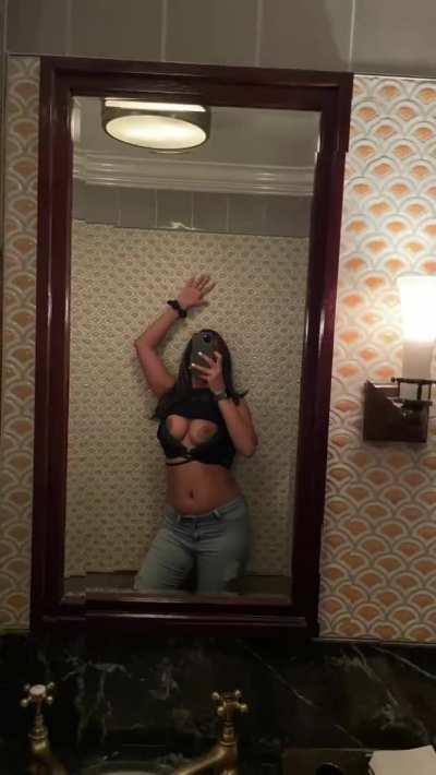 I’m such a naughty lil girl