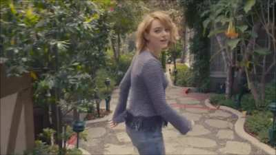 Emma in Jeans