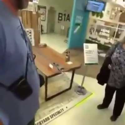 Andy Milonakis meets an NPC