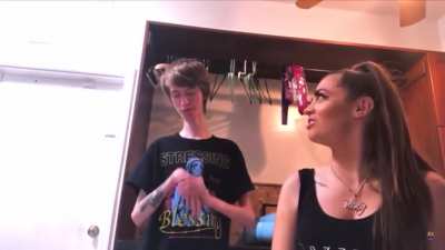Woah Vicky tapes herself friendzoning Daddy Long neck