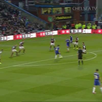 Hazard dancing through the defense, Cesc with an inch perfect pass and Sch&uuml;rrle with a composed finish...one of my favourite Chelsea goals 💙