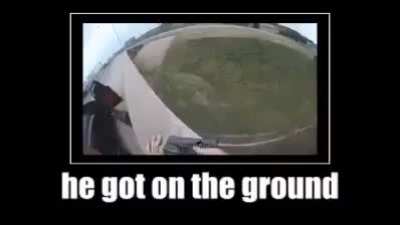 He do be on the ground tho