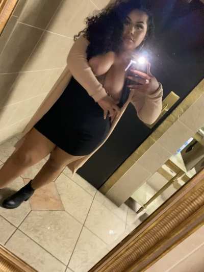 Meet me in the stall and show me who is superior