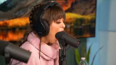 Deepthroating a Mic
