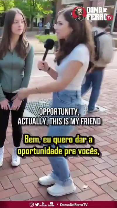 Gente superficial e mentirosa, o discurso &eacute; lindo, mas por dentro &eacute; uma pessoa vazia.