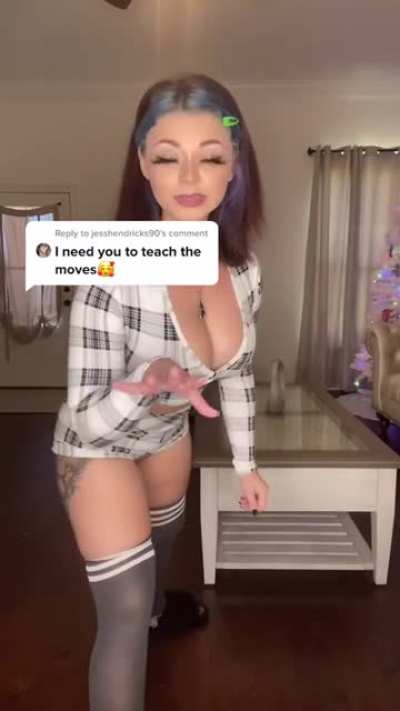 @earwaxsmeller - 🎂🎂👀