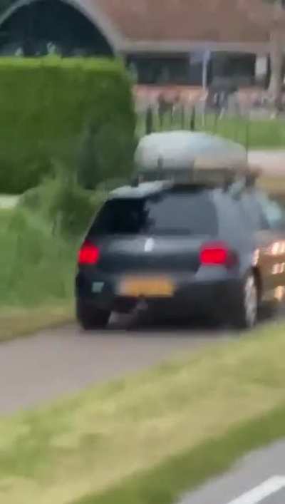 Idiot in a VW Golf thinks he&rsquo;s a bicycle