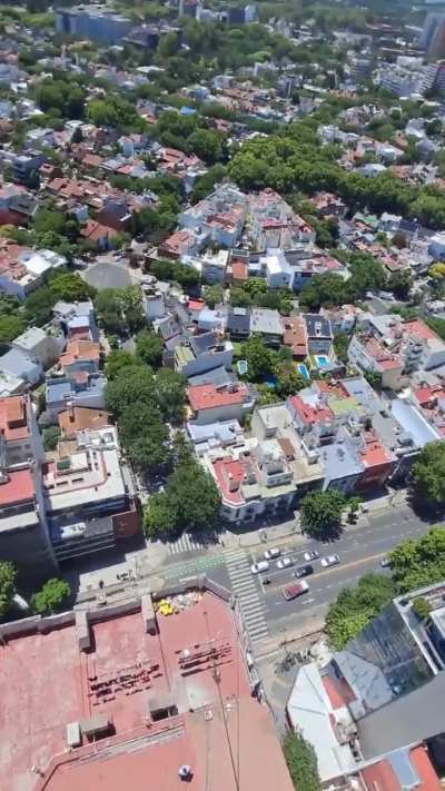 Cambio de balizas a 102 metros de altura