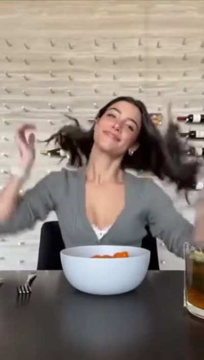 &lsquo;Hey&rsquo;