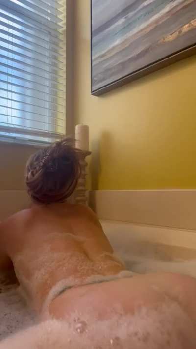 Join this mom of two for a bubble bath ;)
