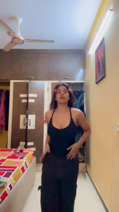 hottie suhuu🥵