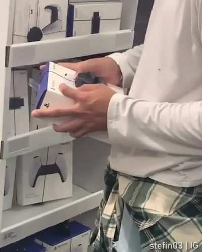Bu video T&uuml;rkiye'de &ccedil;ekilmediuse ben bir şey bilmiyorum